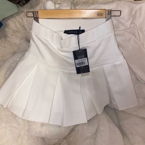LIONESS Pleated White Skirt